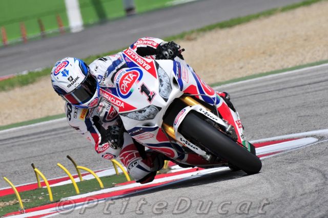 Guintoli_8290.jpg