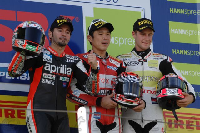 podium2_3634.JPG