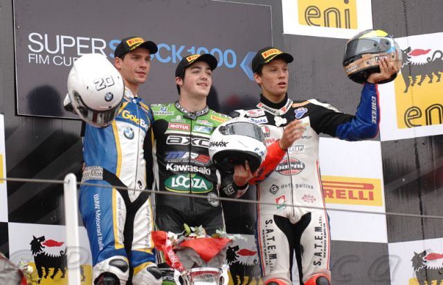 podium_1000_0212.jpg