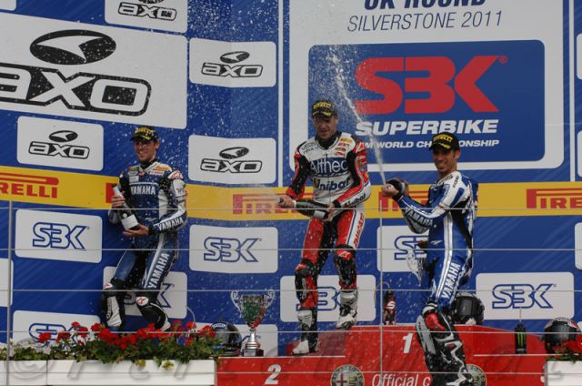 podium_5469.jpg