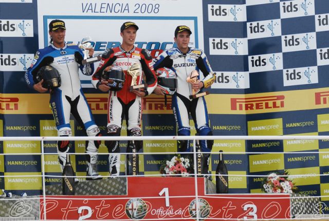 podium_1000_1105.jpg